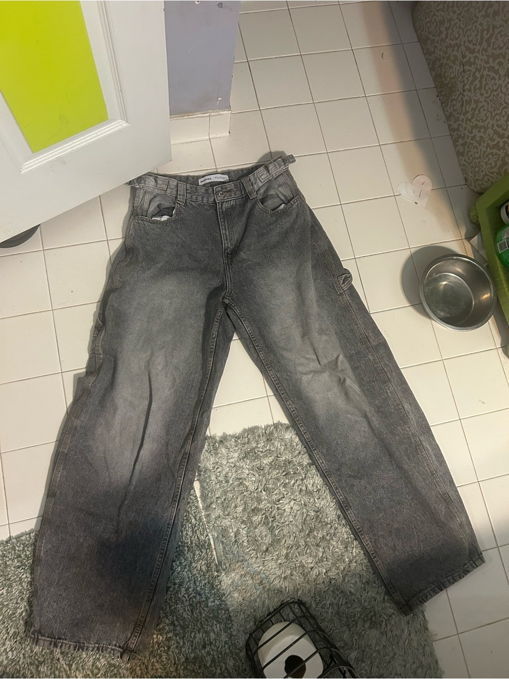 Berskha Gray Washed Straight-Leg Jeans